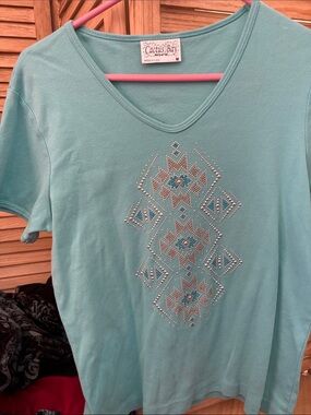Cactus Bay Short Sleeve V-Neck Top with Rhinestone Geometric Motif Medium